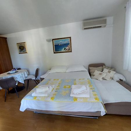 Apartman Mira มาคาร์สกา ภายนอก รูปภาพ